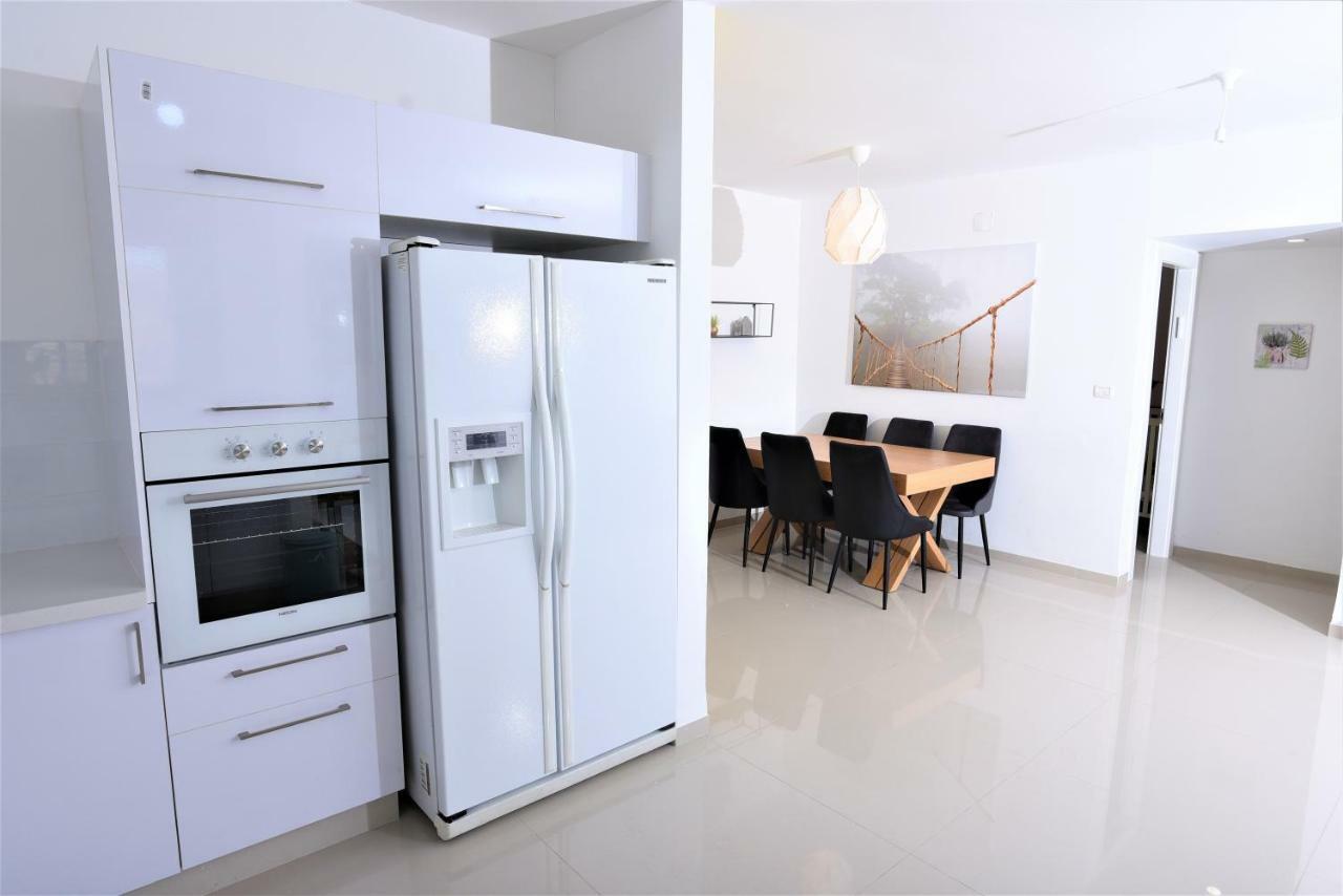 Aristone Luxury Apartment Tiberias Kültér fotó